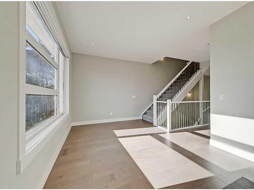 2322 24 Avenue Sw, Calgary, AB - Indoor Photo Showing Other Room