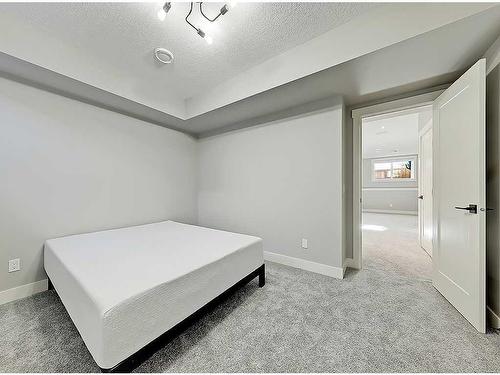 2322 24 Avenue Sw, Calgary, AB - Indoor Photo Showing Bedroom