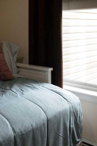 204-369 Rocky Vista Park Nw, Calgary, AB - Indoor Photo Showing Bedroom