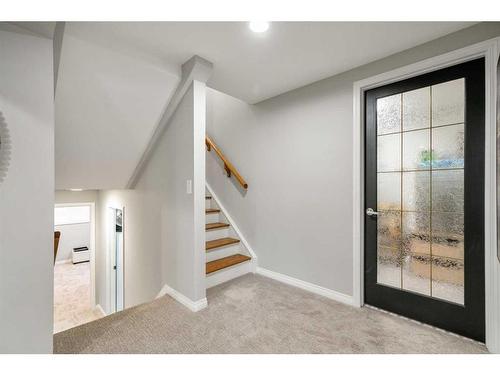 732 Lake Bonavista Drive Se, Calgary, AB - Indoor Photo Showing Other Room