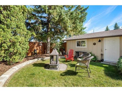 732 Lake Bonavista Drive Se, Calgary, AB - Outdoor