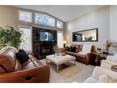 627 2 Avenue South, Vulcan, AB - Indoor Photo Showing Living Room With Fireplace