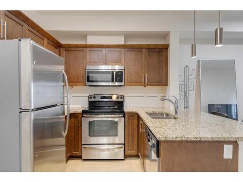 333-20 Royal Oak Plaza Nw, Calgary, AB - Indoor Photo Showing Kitchen With Stainless Steel Kitchen With Double Sink