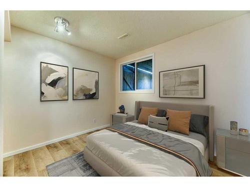 138 Oaktree Lane Sw, Calgary, AB - Indoor Photo Showing Bedroom