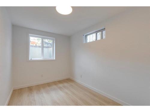 2015 46 Avenue Sw, Calgary, AB - Indoor Photo Showing Other Room