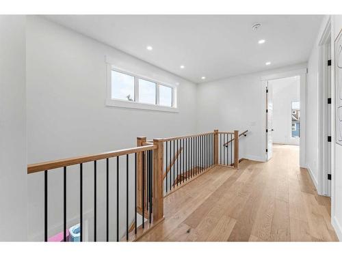 1826 19 Avenue Nw, Calgary, AB - Indoor Photo Showing Other Room