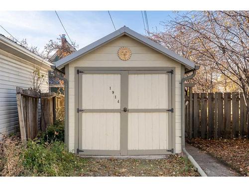 1914 8 Avenue Se, Calgary, AB - Outdoor