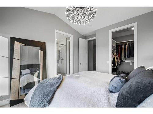 158 Discovery Drive Sw, Calgary, AB - Indoor Photo Showing Bedroom