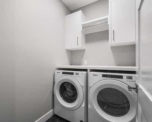 158 Discovery Drive Sw, Calgary, AB - Indoor Photo Showing Laundry Room