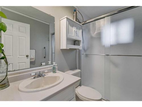 297 Queen Tamara Way Se, Calgary, AB - Indoor Photo Showing Bathroom