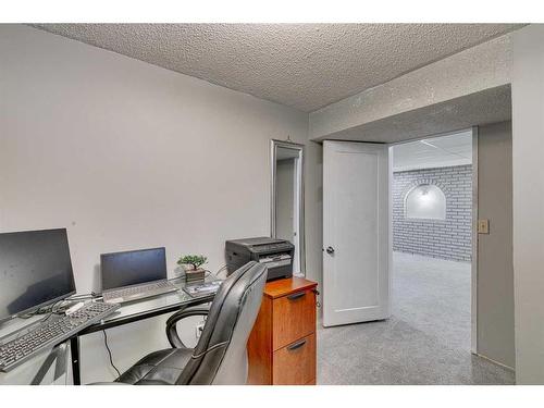 297 Queen Tamara Way Se, Calgary, AB - Indoor Photo Showing Office