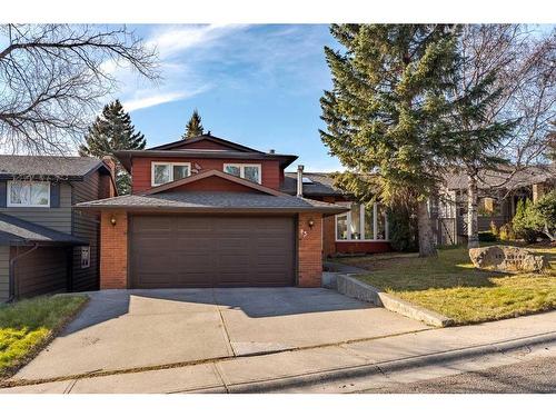 43 Edgewood Place Nw, Calgary, AB - Outdoor With Facade