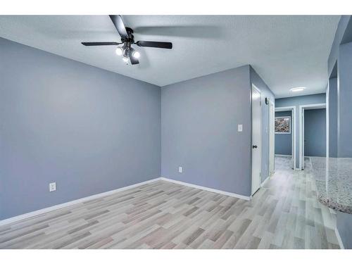 3723 7 Avenue Nw, Calgary, AB - Indoor Photo Showing Other Room