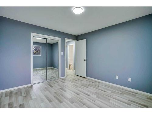 3723 7 Avenue Nw, Calgary, AB - Indoor Photo Showing Other Room