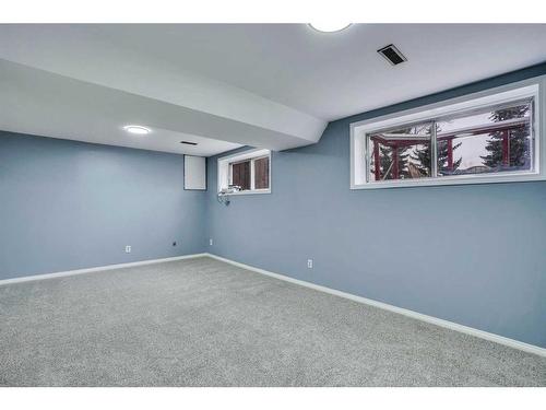 3723 7 Avenue Nw, Calgary, AB - Indoor