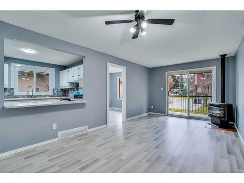 3723 7 Avenue Nw, Calgary, AB - Indoor