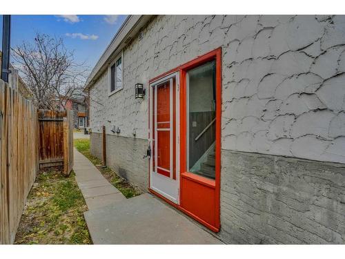 3723 7 Avenue Nw, Calgary, AB - Outdoor