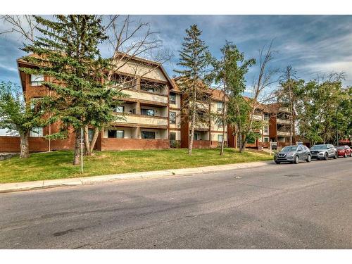 302-1712 38 Street Se, Calgary, AB - Outdoor With Balcony With Facade