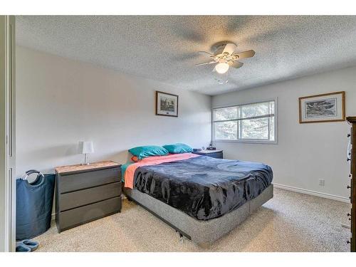 108-15403 Deer Run Drive Se, Calgary, AB - Indoor Photo Showing Bedroom