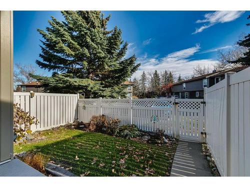 108-15403 Deer Run Drive Se, Calgary, AB - Outdoor