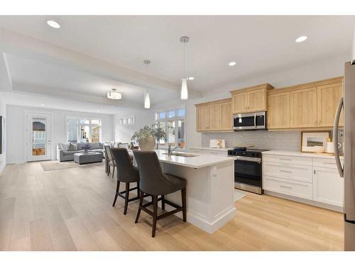 200 Wildrose Crescent, Strathmore, AB - Indoor Photo Showing Kitchen With Stainless Steel Kitchen With Upgraded Kitchen