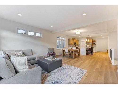 200 Wildrose Crescent, Strathmore, AB - Indoor Photo Showing Living Room