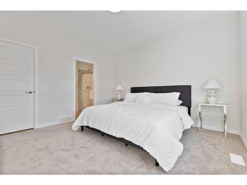 200 Wildrose Crescent, Strathmore, AB - Indoor Photo Showing Bedroom