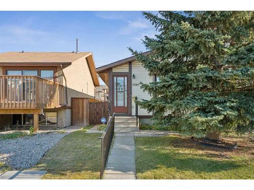 4304 58 Street Ne, Calgary, AB - Outdoor