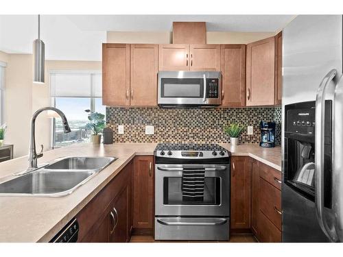 2502-1320 1 Street Se, Calgary, AB - Indoor Photo Showing Kitchen With Double Sink