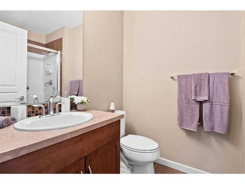 2502-1320 1 Street Se, Calgary, AB - Indoor Photo Showing Bathroom