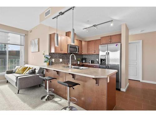 2502-1320 1 Street Se, Calgary, AB - Indoor Photo Showing Kitchen With Double Sink