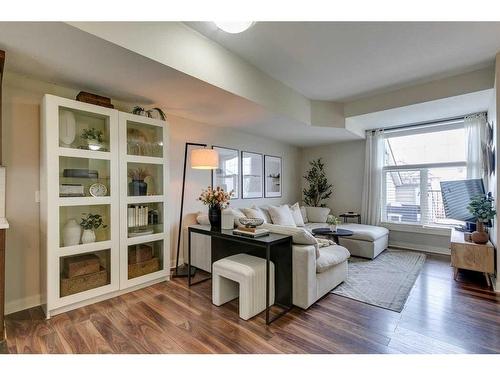 134 West Springs Road Sw, Calgary, AB - Indoor Photo Showing Living Room