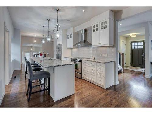 3012 7 Street Sw, Calgary, AB - Indoor Photo Showing Kitchen With Upgraded Kitchen