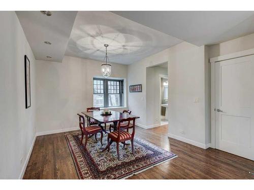 3012 7 Street Sw, Calgary, AB - Indoor Photo Showing Dining Room