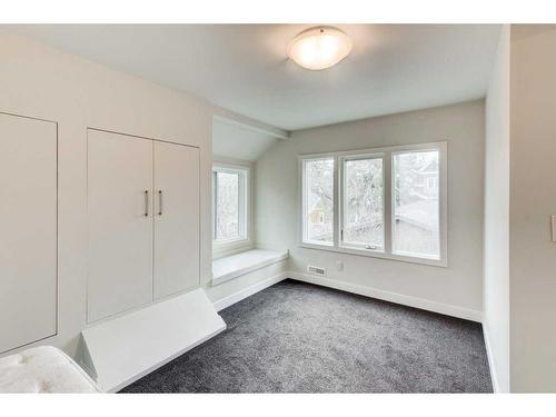 3012 7 Street Sw, Calgary, AB - Indoor Photo Showing Other Room