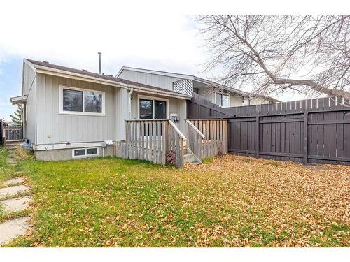 4327 58 Street Ne, Calgary, AB - Outdoor