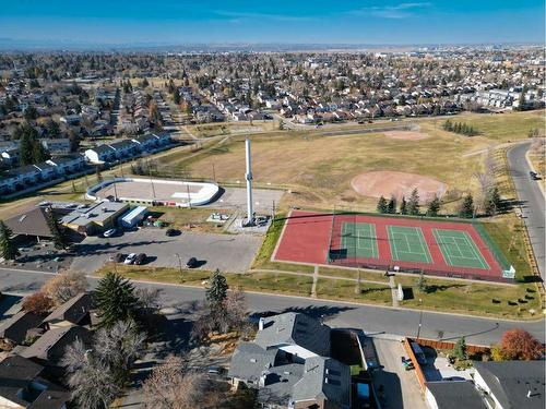 4327 58 Street Ne, Calgary, AB - Outdoor With View