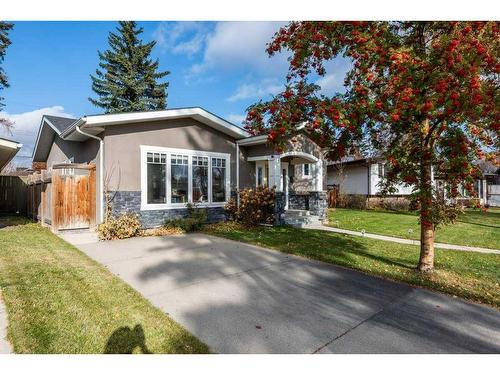 6003 Lloyd Crescent Sw, Calgary, AB - Outdoor With Facade