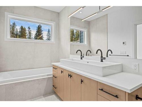 251B Three Sisters Drive, Canmore, AB - Indoor Photo Showing Bathroom