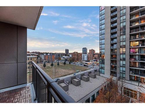 601-1118 12 Avenue Sw, Calgary, AB - Outdoor With Balcony