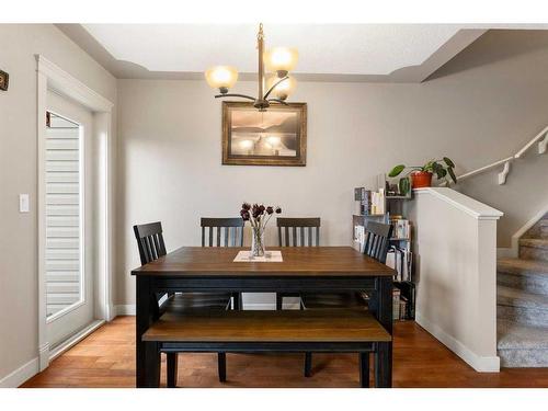 168 Bayside Point Sw, Airdrie, AB - Indoor Photo Showing Dining Room