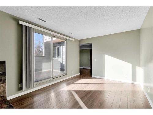 802-2520 Palliser Drive Sw, Calgary, AB - Indoor Photo Showing Other Room