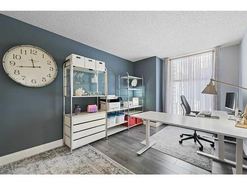 608-1100 8 Avenue Sw, Calgary, AB - Indoor Photo Showing Office