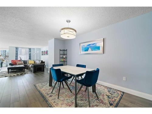 608-1100 8 Avenue Sw, Calgary, AB - Indoor Photo Showing Dining Room