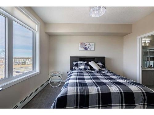 416-214 Sherwood Square Nw, Calgary, AB - Indoor Photo Showing Bedroom