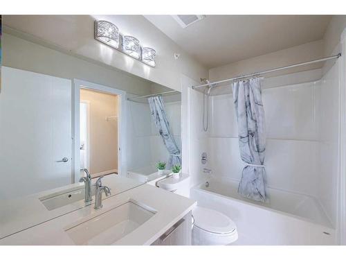 416-214 Sherwood Square Nw, Calgary, AB - Indoor Photo Showing Bathroom