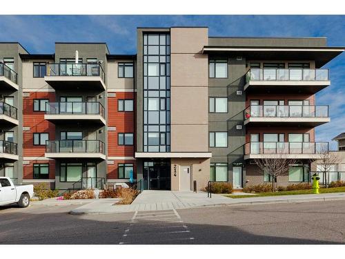 416-214 Sherwood Square Nw, Calgary, AB - Outdoor With Balcony With Facade