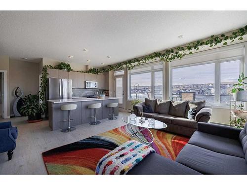 416-214 Sherwood Square Nw, Calgary, AB - Indoor Photo Showing Living Room