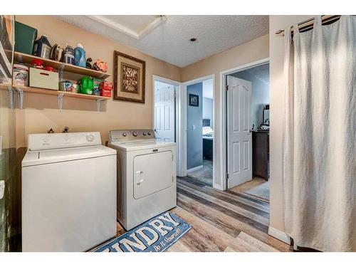 6-4608 75 Street Nw, Calgary, AB - Indoor Photo Showing Laundry Room