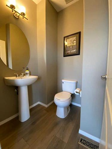 150 Cranford Common Se, Calgary, AB - Indoor Photo Showing Bathroom